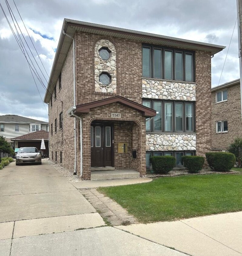 Primary Photo - 5347 W 53rd Pl