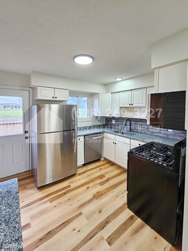 Foto del edificio - 3 br, 3 bath Townhome - 83 Stornoway Drive...