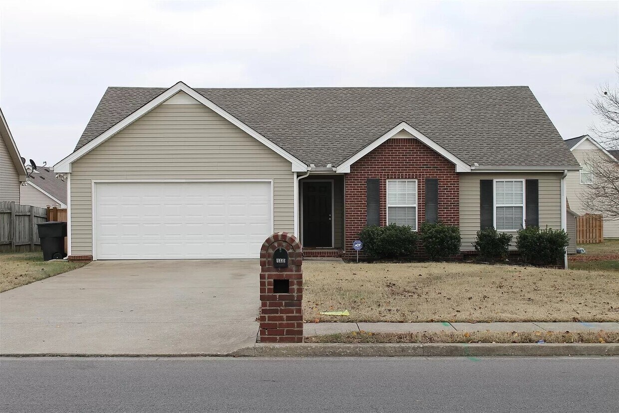 1335 St Andrews Dr, Murfreesboro, TN 37128 House Rental in