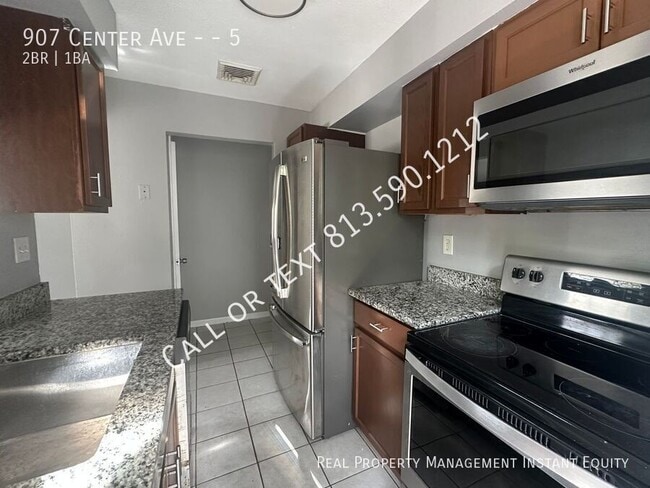 Foto del edificio - 907 Center Ave