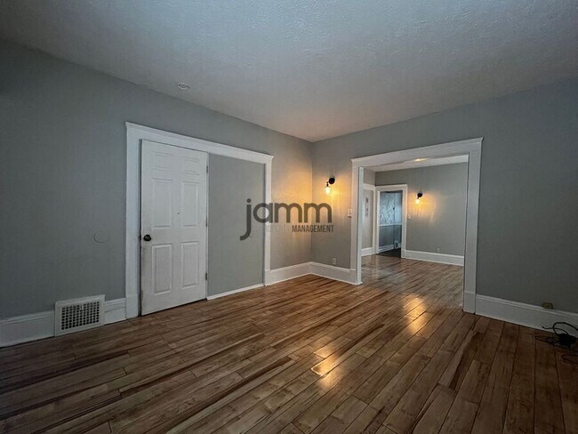 Building Photo - 2602 Vega Ave