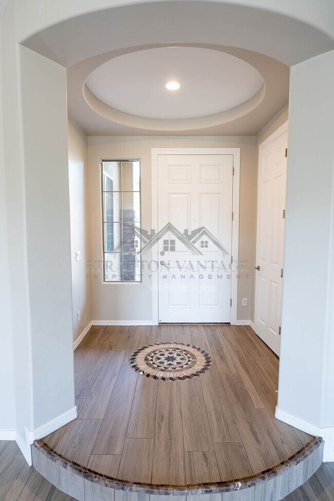 Foto del edificio - 2425 E Redwood Ct