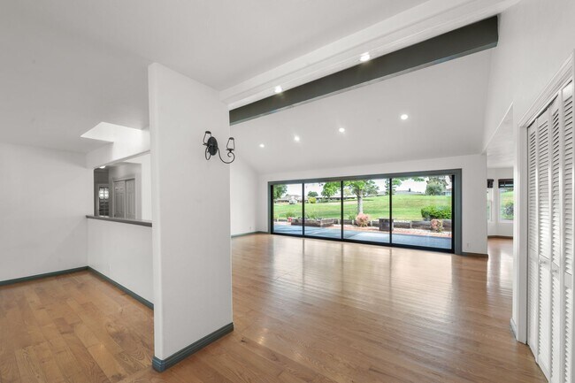 Foto del edificio - Gated Community Home