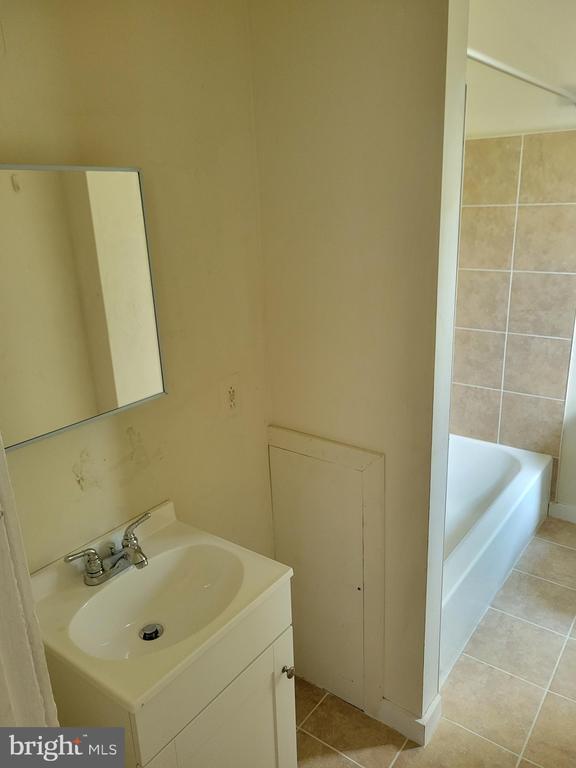 Building Photo - 430 High St