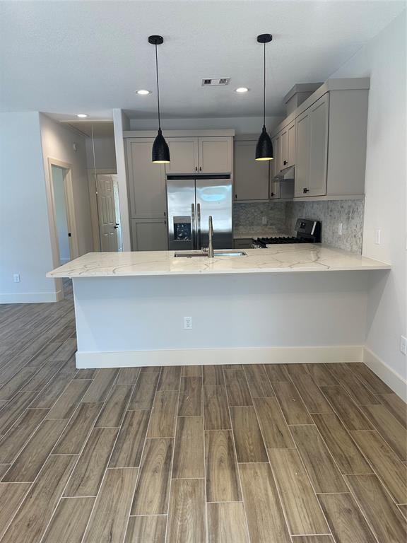 Building Photo - 3805 Blarney Dr