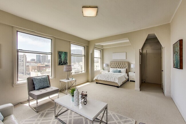 Foto del edificio - Charming Historic Downtown Studio Availabl...