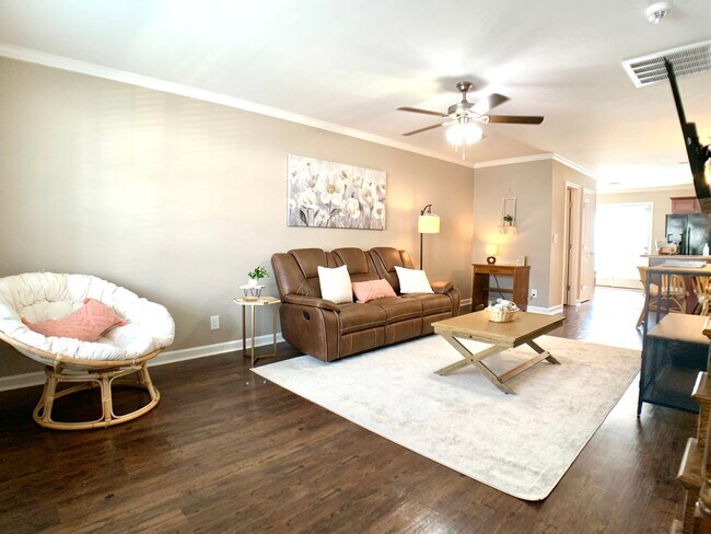 Foto del edificio - 308 Sam Houston Cir