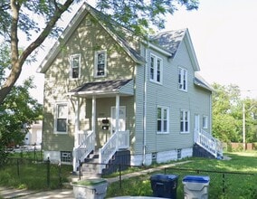 Building Photo - 2536 N Richards St
