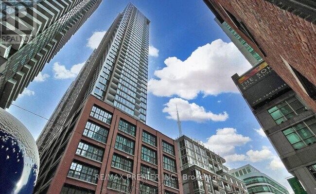 Building Photo - 55-1055 Mercer St