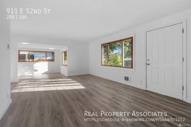 Foto del edificio - 911 E 52nd St