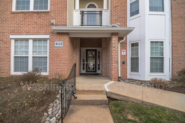Building Photo - 4131 Fountainside Ln