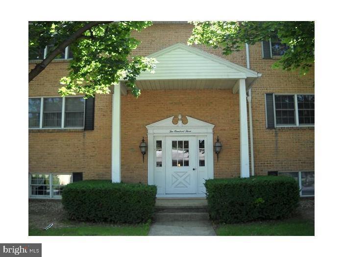 Primary Photo - 201 Gale St