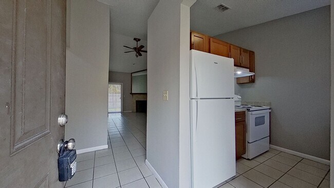 Foto del edificio - Renovated 2Bed/2Bath Patio Home - Jefferson Square in Orange Park