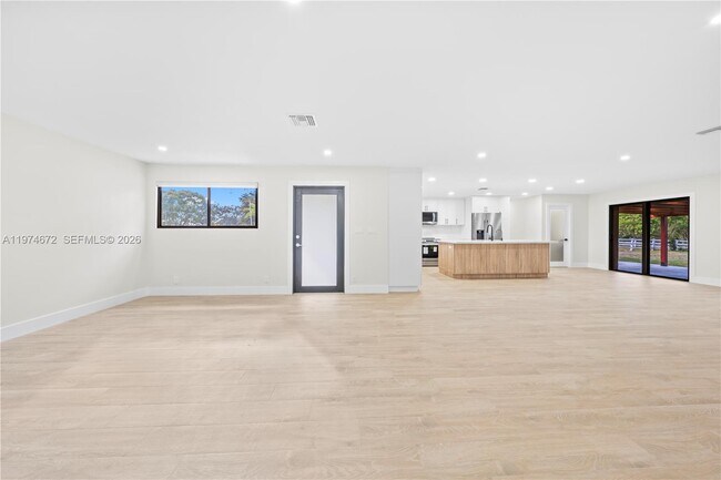 Foto del edificio - 15131 SW 31st Ct