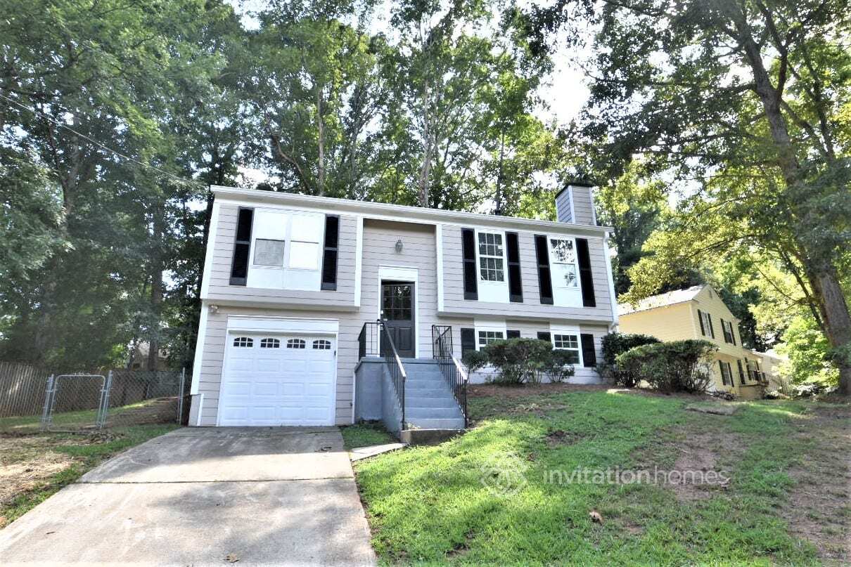 Primary Photo - 85 Birch Rill Dr