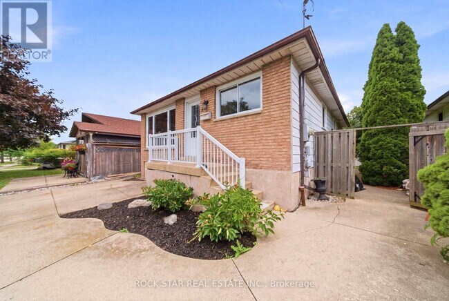 Building Photo - 59 Aterno Dr