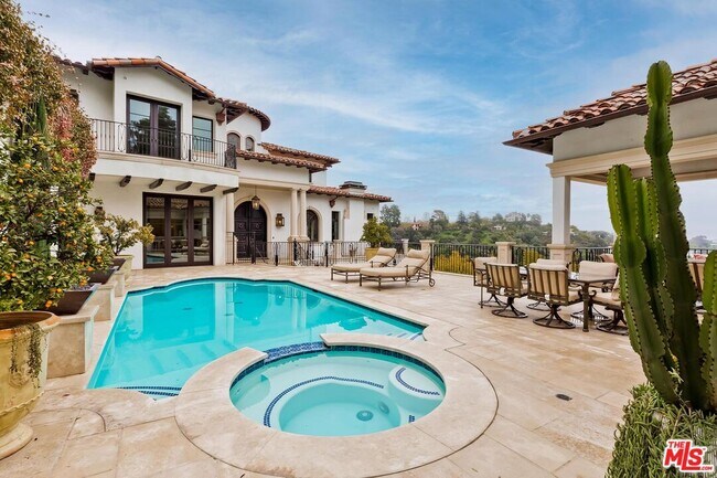 Building Photo - 1159 Somera Rd