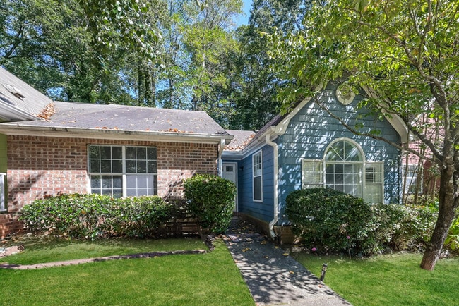 Building Photo - 1099 Old Saybrook Ct