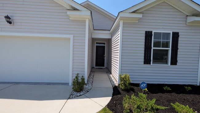 Building Photo - 280 Forestbrook Cove Cir