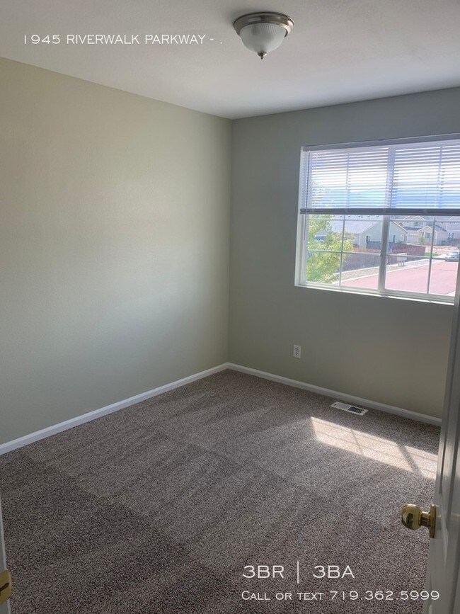 Building Photo - 2 Story with 3-Sided fireplace