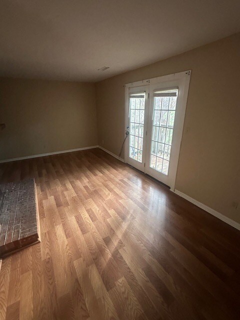 Foto del edificio - 713 Springfield Rd