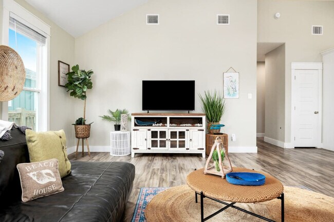 Building Photo - 951 Gulf Shores Dr