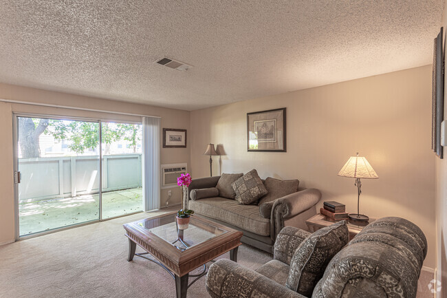 1HAB, 1BA - 648 ft² - Meadow Wood Apartments