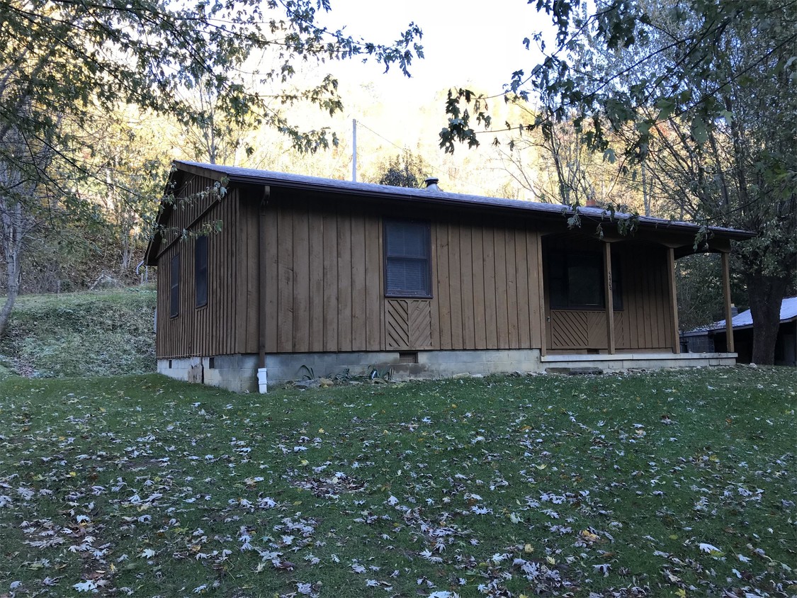 Foto principal - 5409 Grapevine Rd