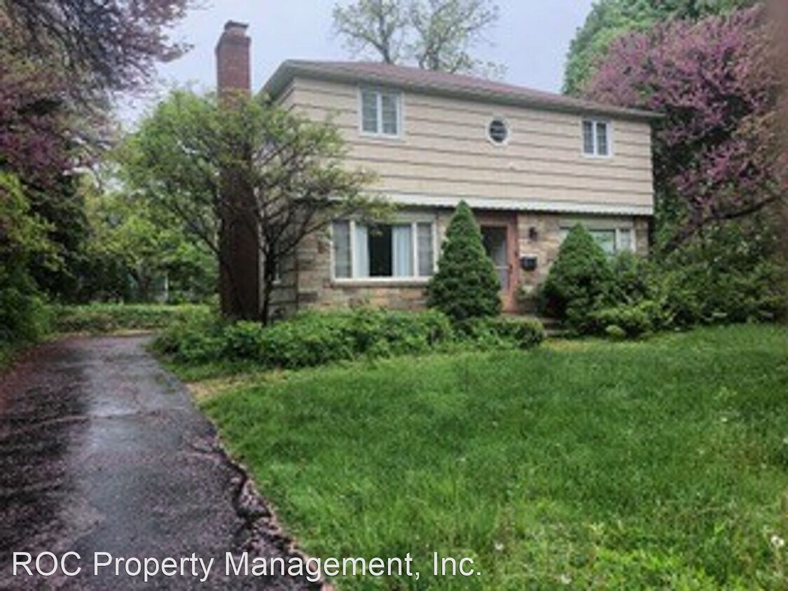 Primary Photo - 3 br, 1.5 bath House - 100 Elmwood Ave