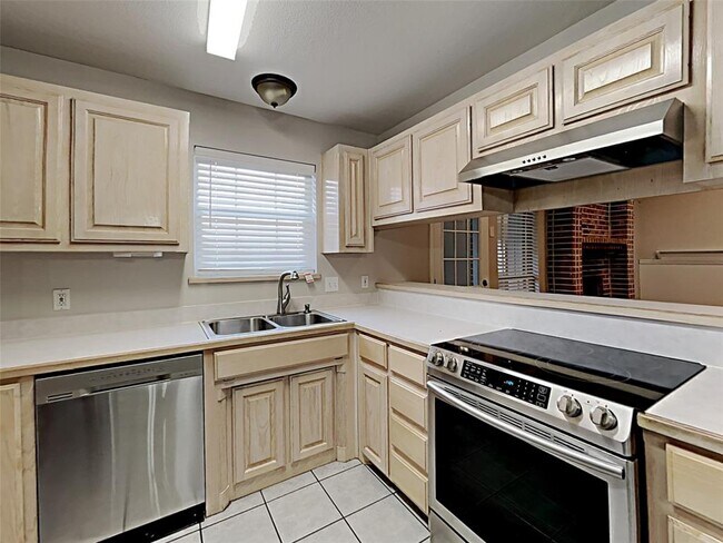 Foto del edificio - 551 SW Rand Dr