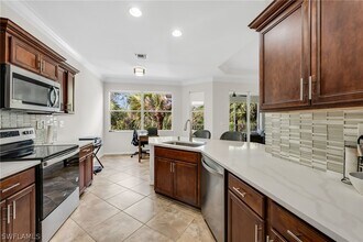 Building Photo - 12850 Carrington Cir