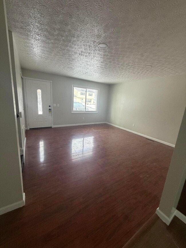 Foto del edificio - 4465 Paxton Dr S