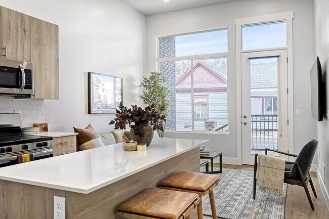 West Main - Cocina y sala de estar - West Main