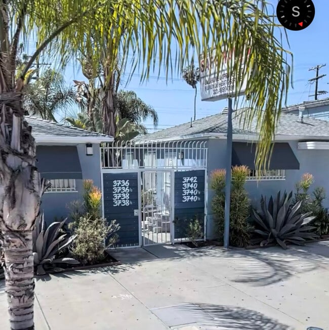 Building Photo - 3740 W Slauson Ave