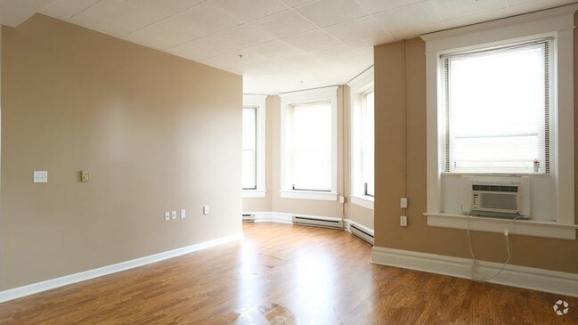 Foto del edificio - Franklin Park Apartments