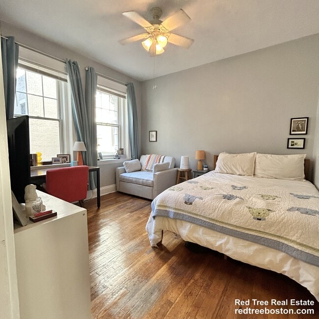 Photo - 1572 Commonwealth Ave Apartment