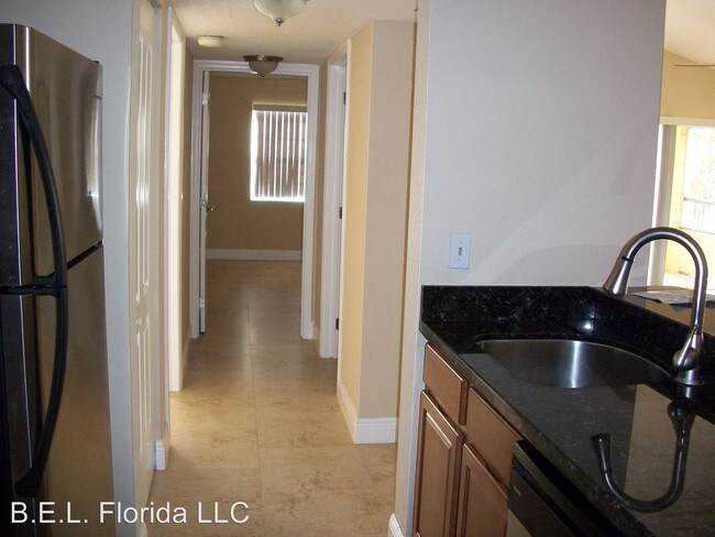 Foto del edificio - 2800 N Oakland Forest Dr