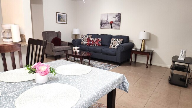 Foto del edificio - 4727 W Alabama St