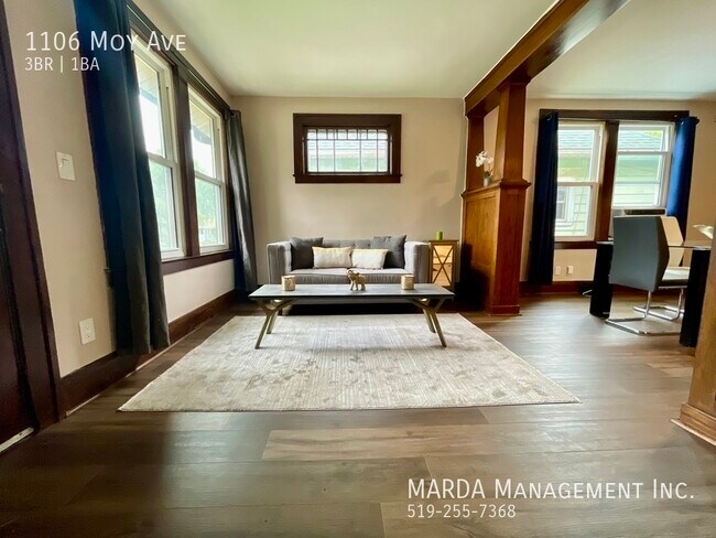 Photo du bâtiment - CHARMING 3+1BED/1BATH HOUSE IN WALKERVILLE...