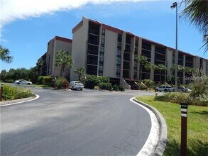 Building Photo - 21405 Olean Blvd
