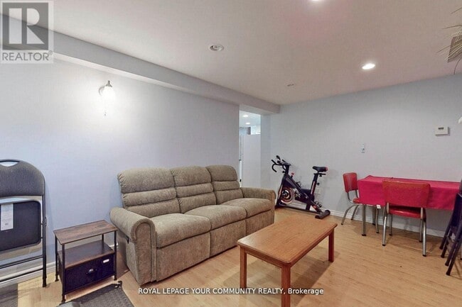 Photo du bâtiment - 520 Stone Rd