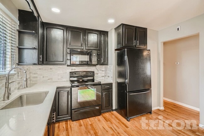 Foto del edificio - 4662 S Badger Ct