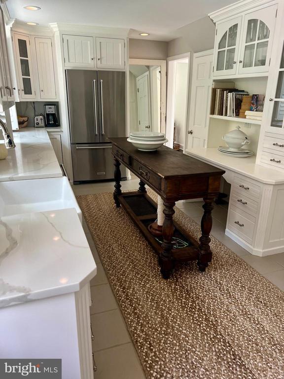 Building Photo - 1002 Crest Rd Building Photo - 1002 Crest Rd