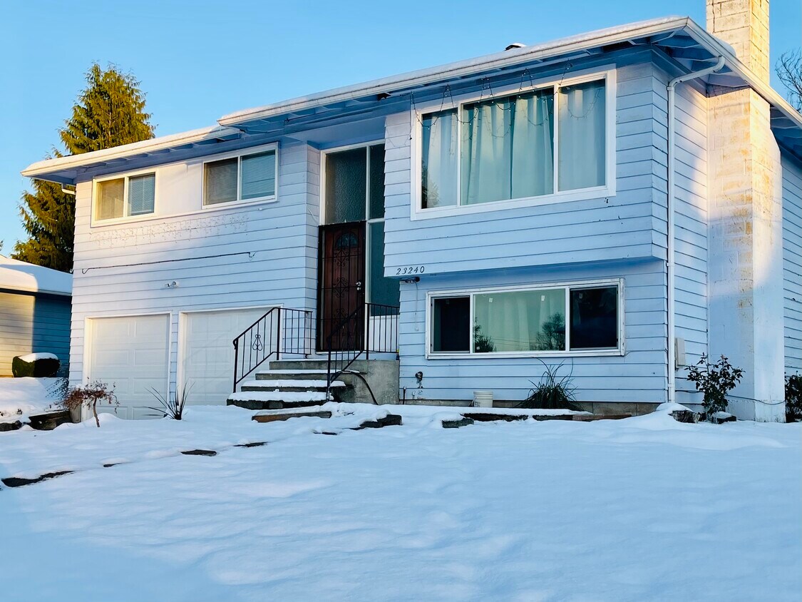 23240 110th Plz SE, Kent, WA 98031 House Rental in Kent, WA