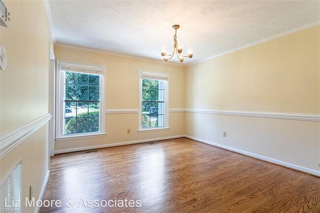 Building Photo - 4 br, 2.5 bath House - 2 Oscars Court