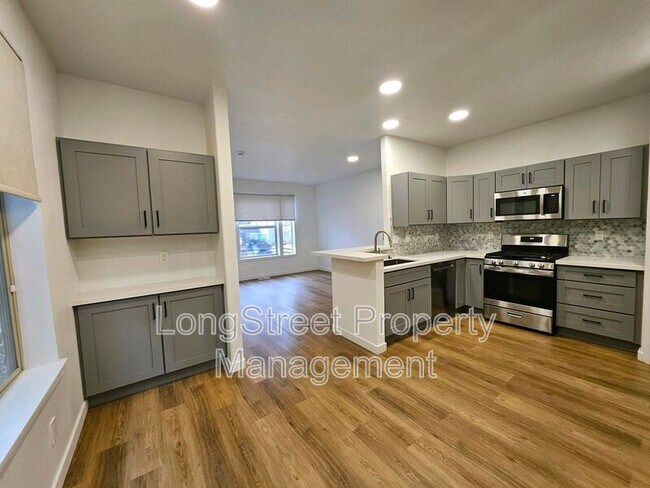 Building Photo - 11987 SW Horizon Blvd