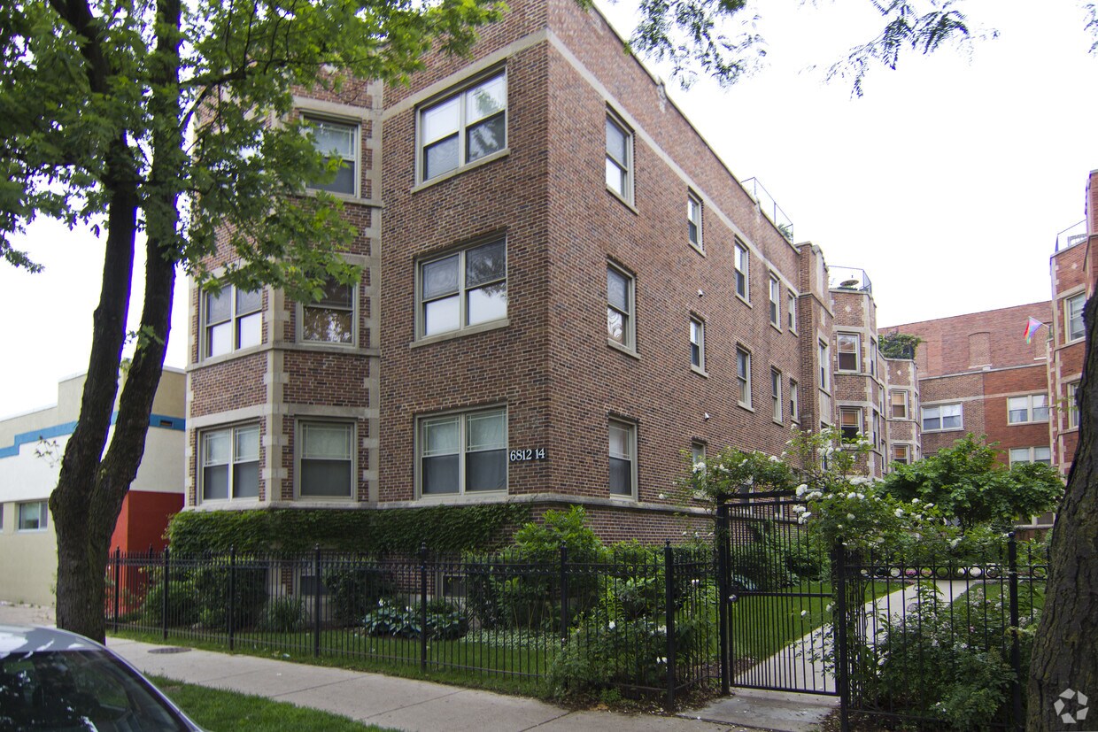 68126818 N Ashland Blvd, Chicago, IL 60626 Rentals in Chicago at 68126818 N Ashland Blvd