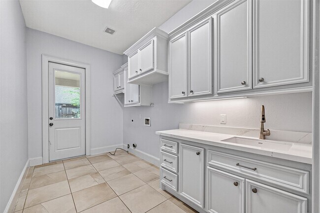 Building Photo - 20637 Eaglewood Trace Dr