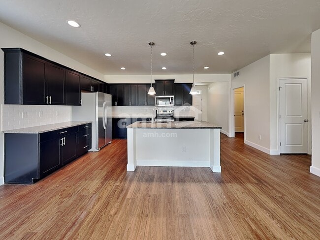 Building Photo - 3590 S Natural Wy