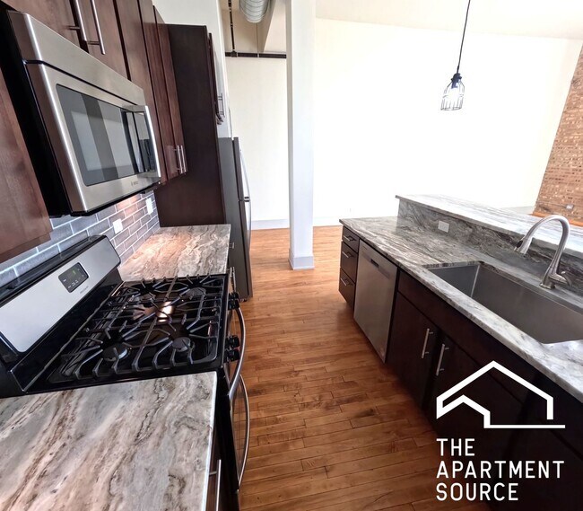 Foto del edificio - 1432 W 21st St